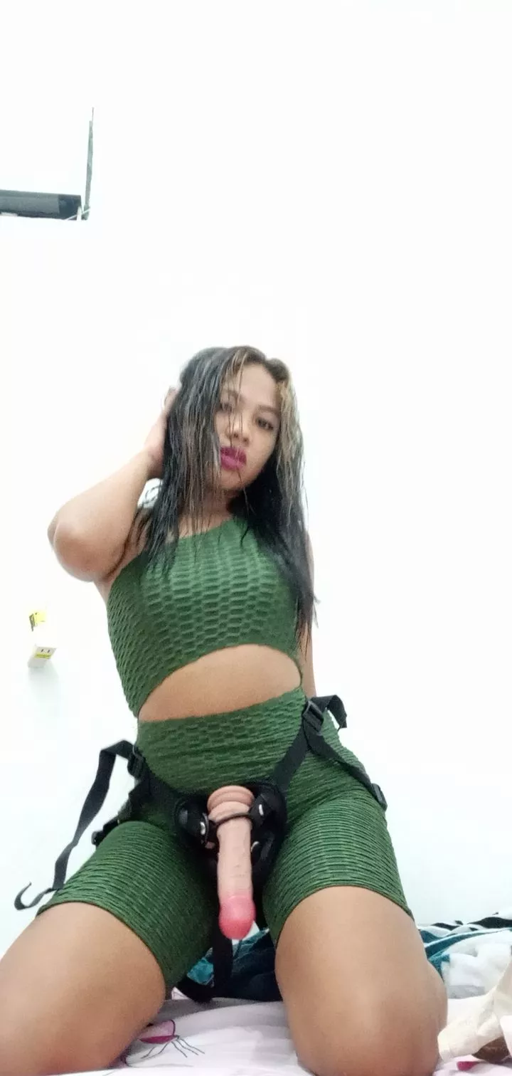 wanna be a good slut and do the tasks? kneel, bend over. [domme]