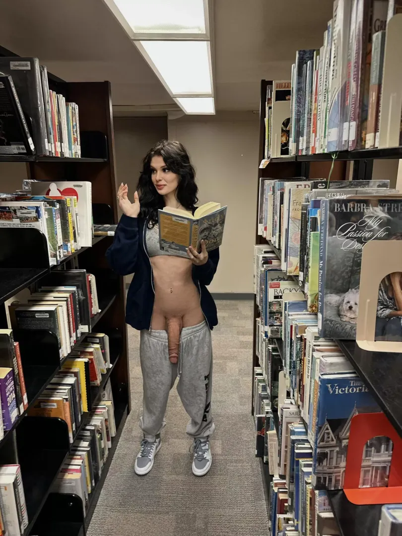 Wanna come study with me?🤭🥵