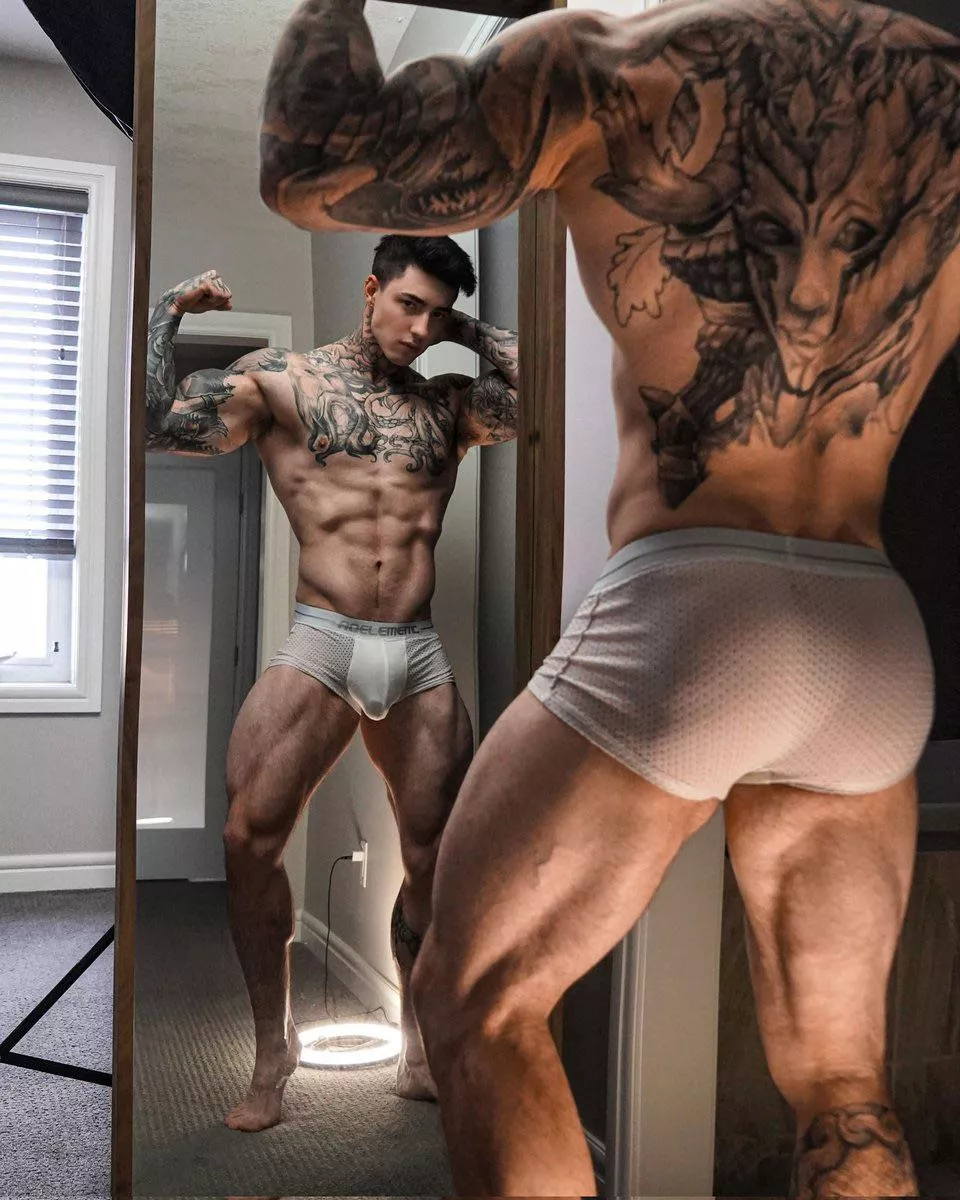 Wanna feel my muscles?