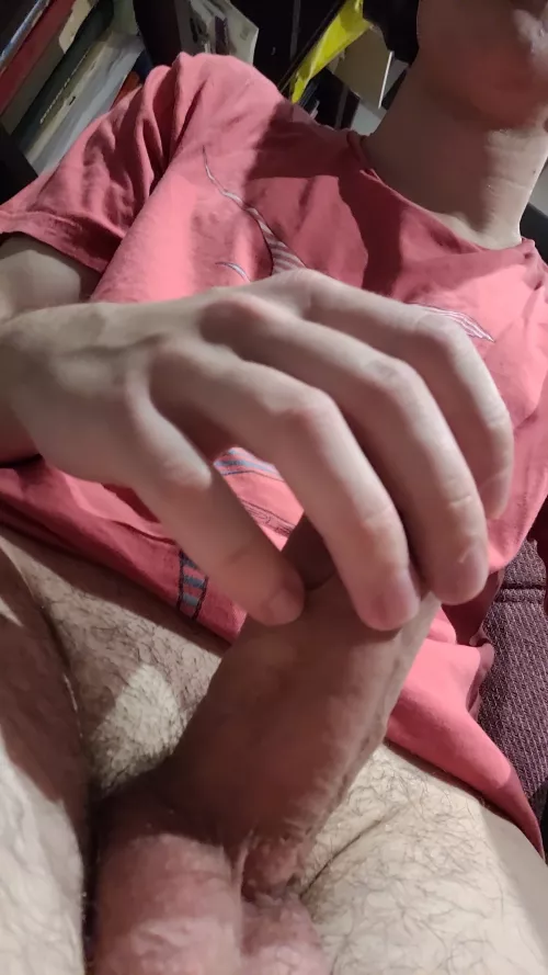 Wanna get high and fuck??😏😏(m21)