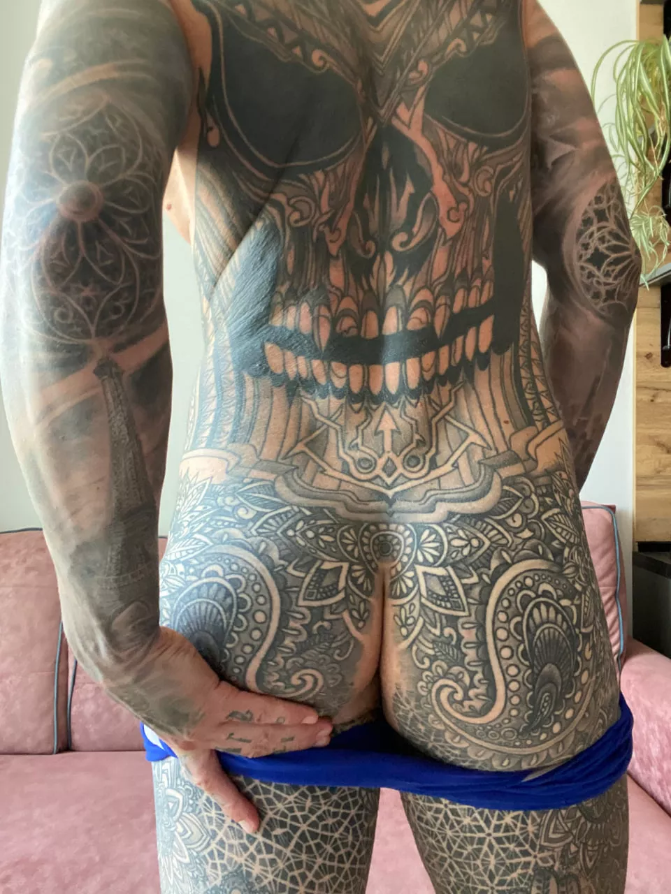 Wanna give me a head?