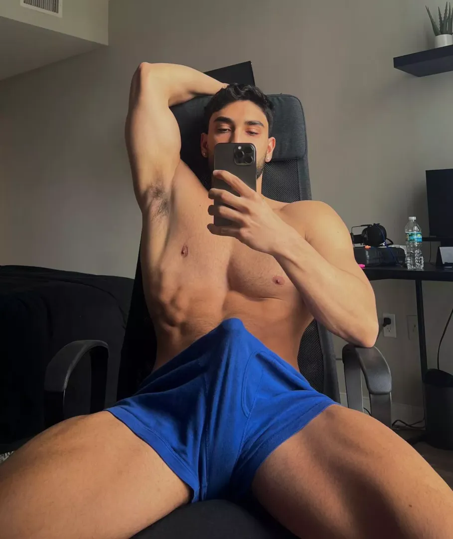 wanna have your hands inside my underwear?