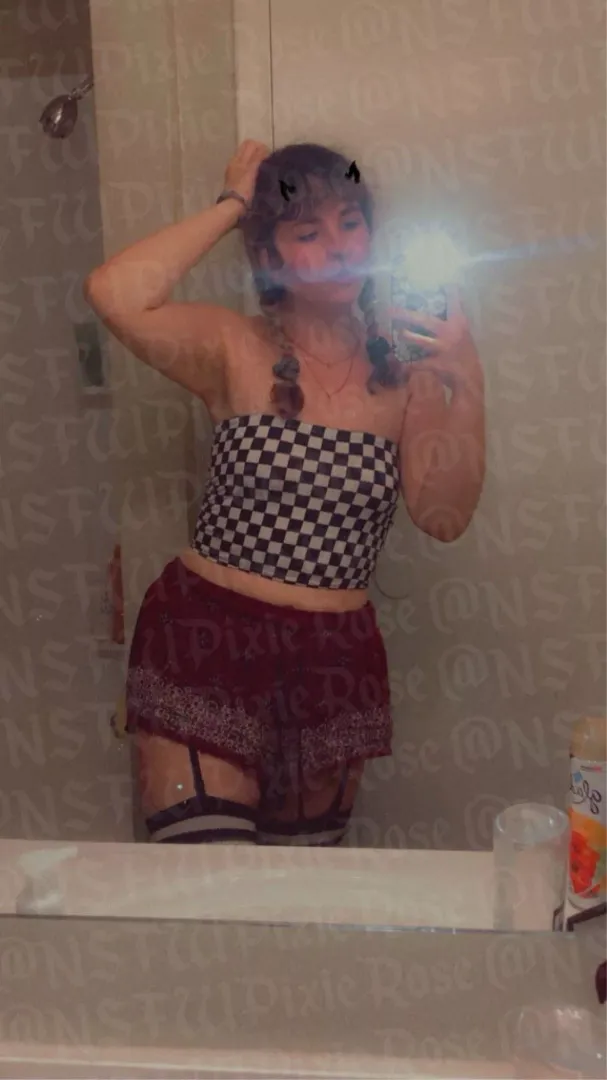 Wanna join me in the showers🚿 NoCo - 23F