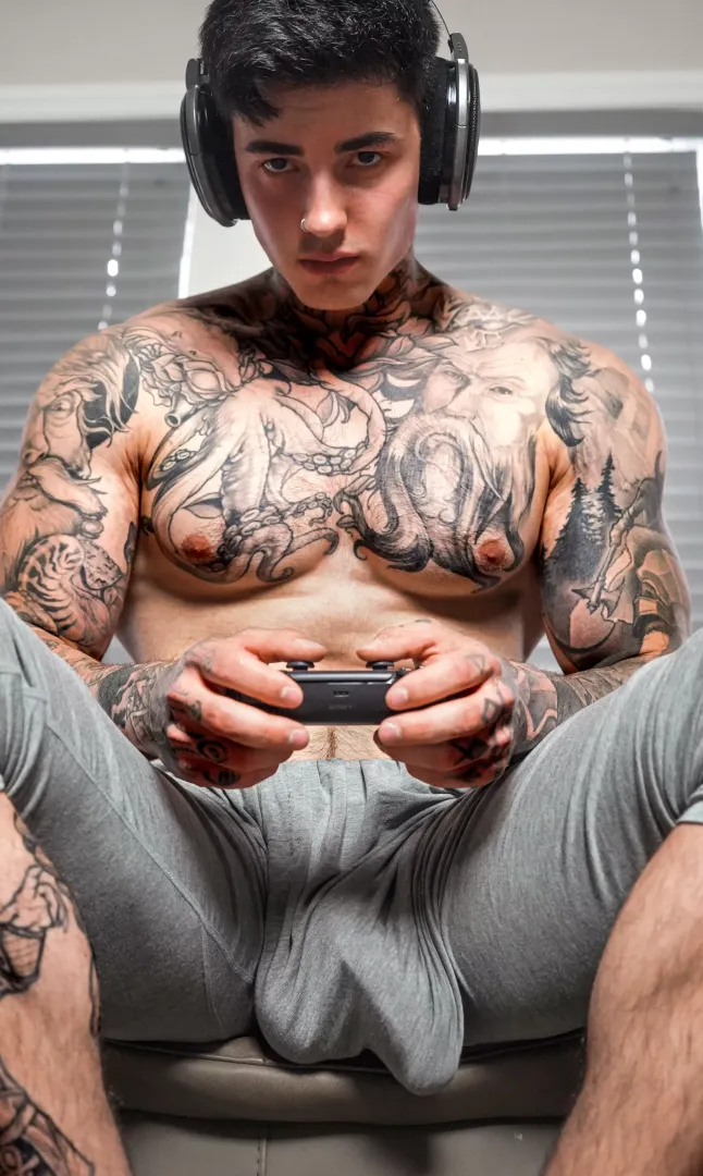 Wanna play with my joystick?