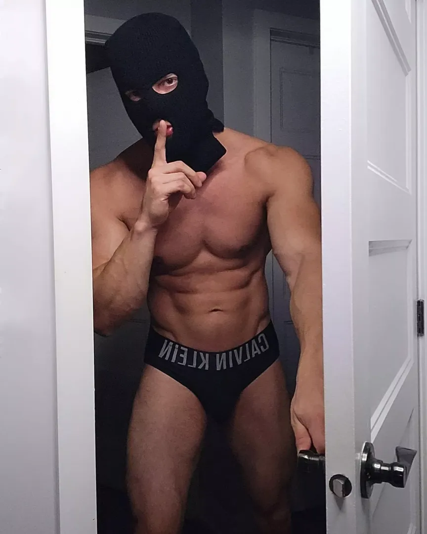 Wanna role play with me 😉..?