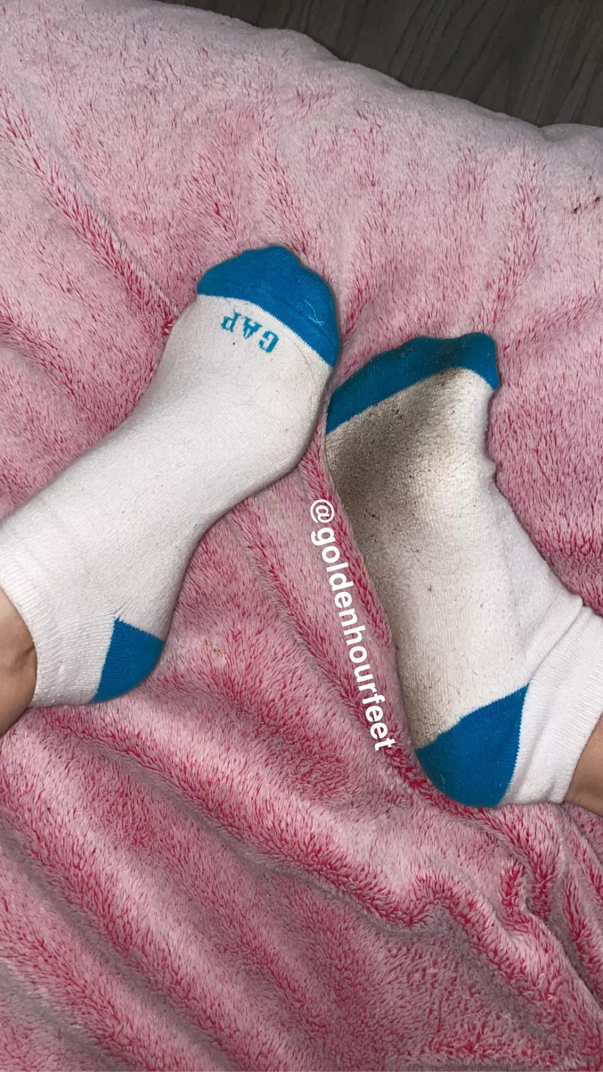 Wanna smell these?😈 [selling]