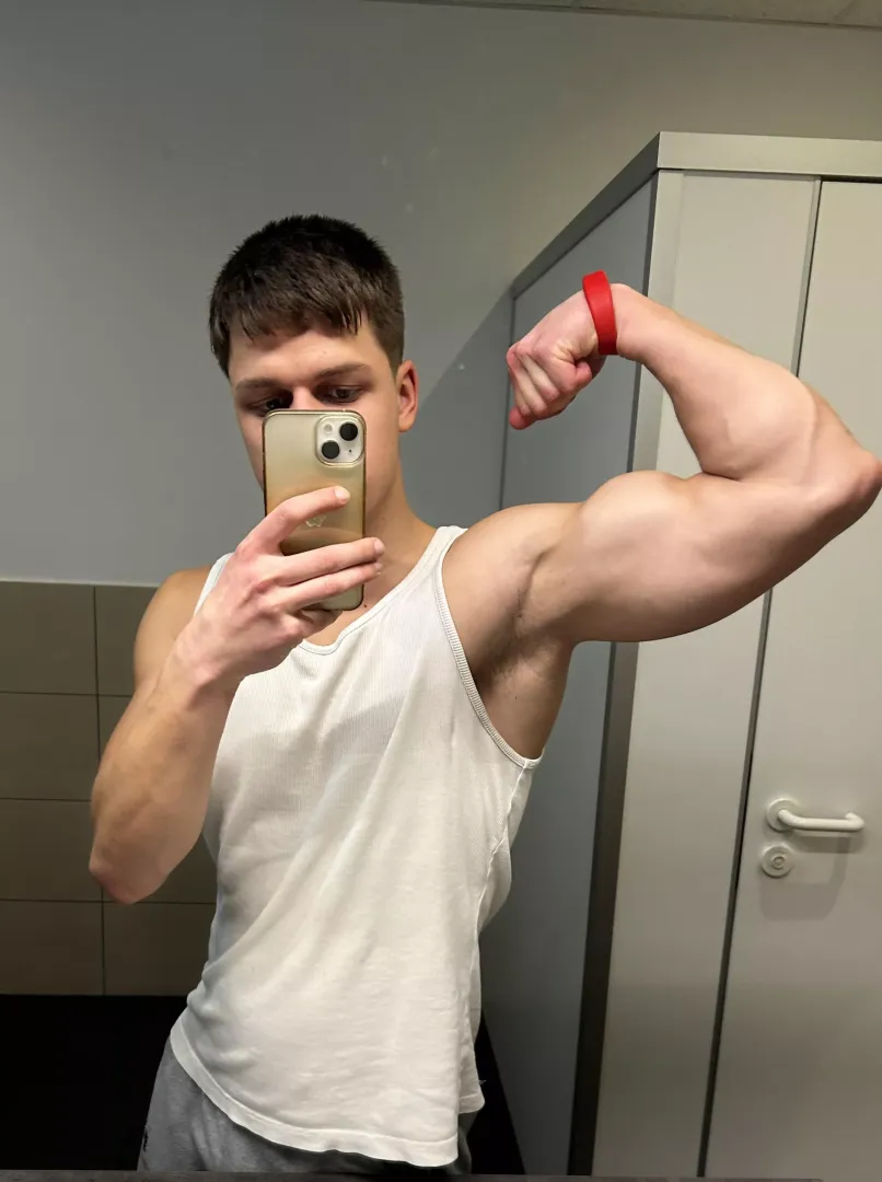 Wanna taste my pit?