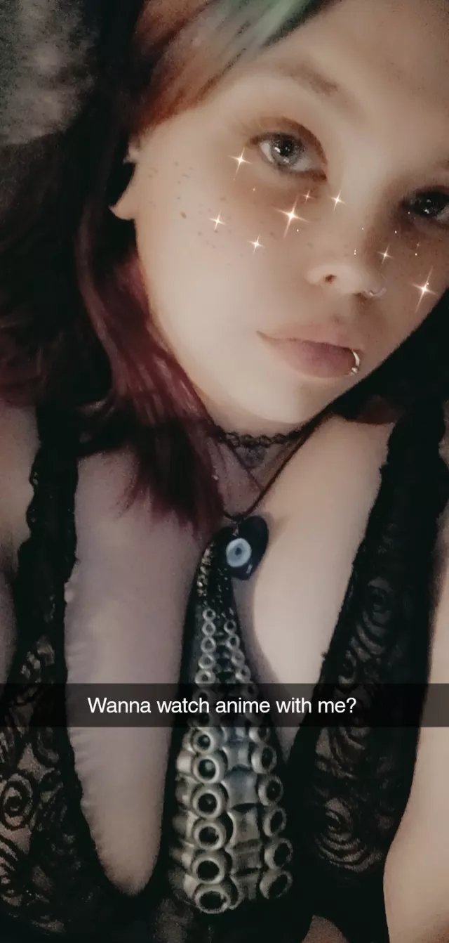 wanna watch anime with me? 😈😘 *28yr F*
