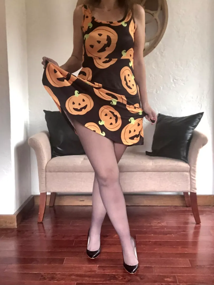 Want to be my pumpkin eater🎃😈