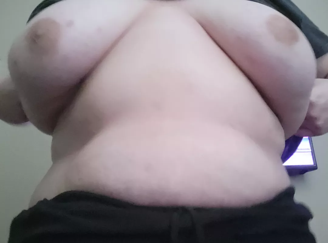 Warning: Contains lots of boob
