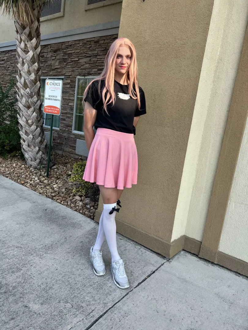 Was my river walk outfit cute enough? :3 (6’4)