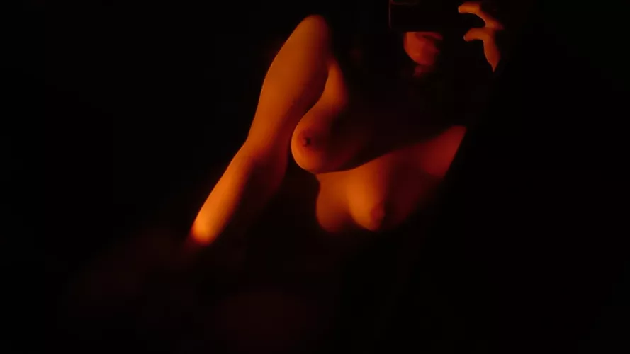 Was playing with the lamp I bought until I realized that it was making shadows that my neighbors could see. How was the [f]ree show neighbor? 🙈