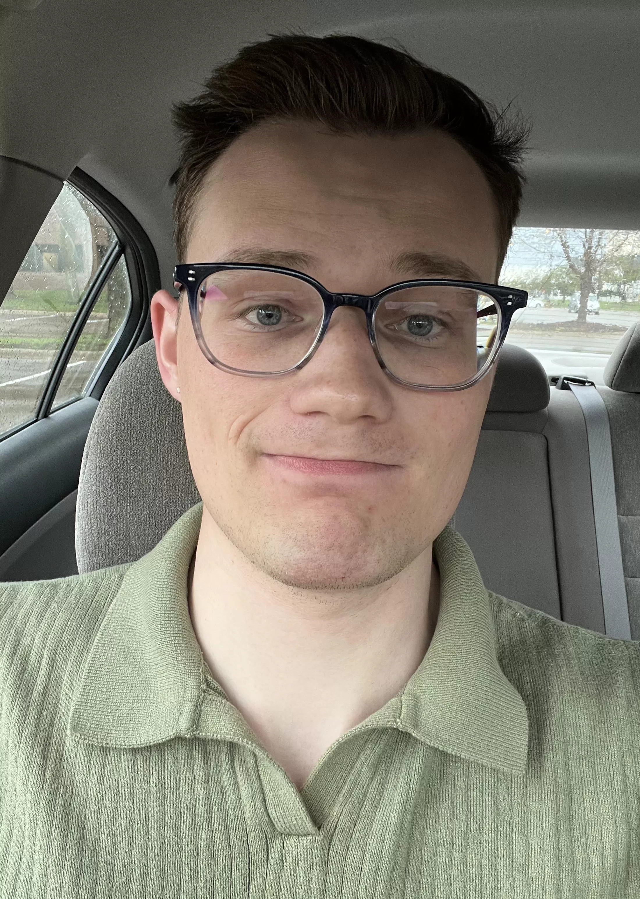 Was so excited to dress for a spring day only to be met with dreary chill 🙄