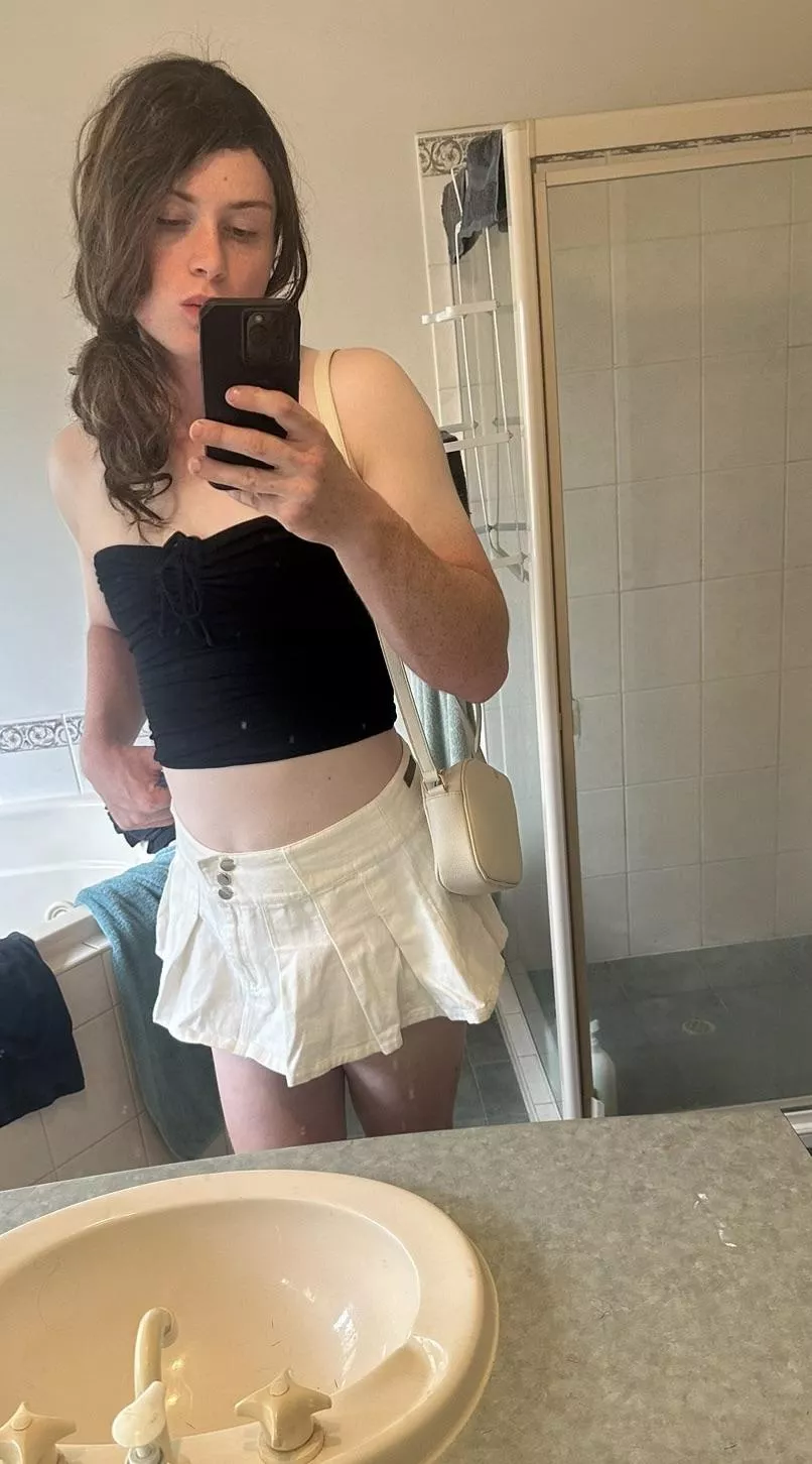 Way more fun being a girl 😋🥰
