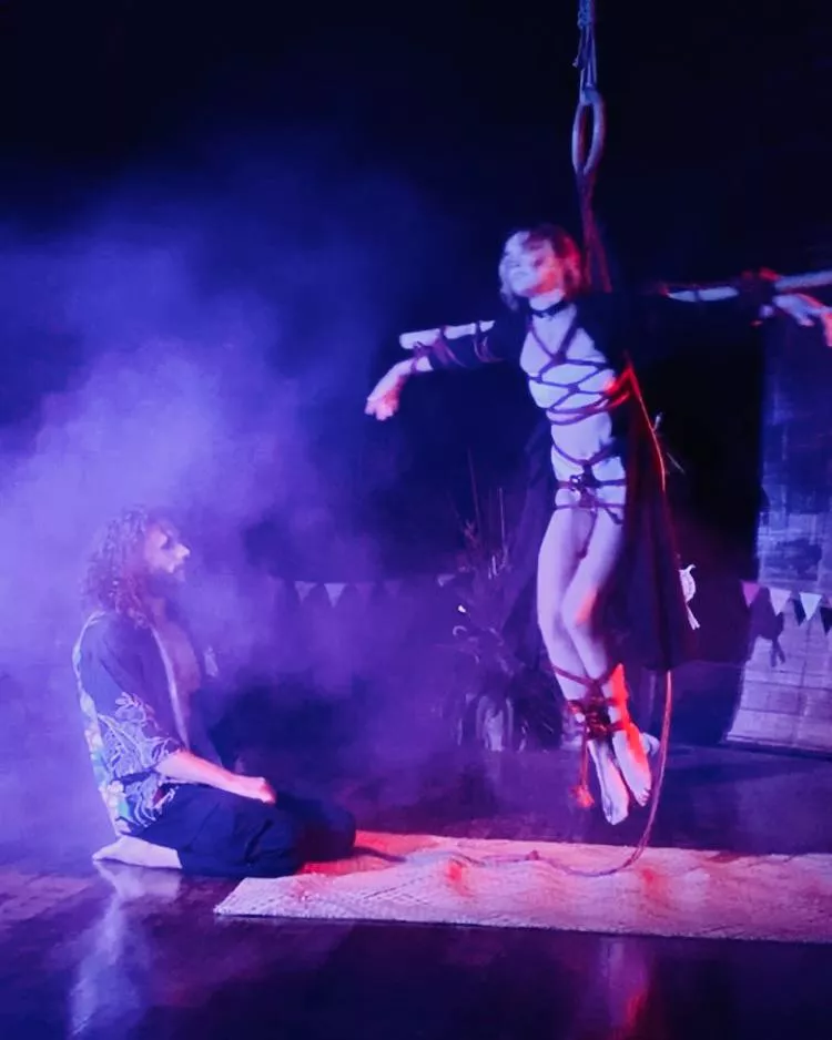 we love to bring senses in our perfomance