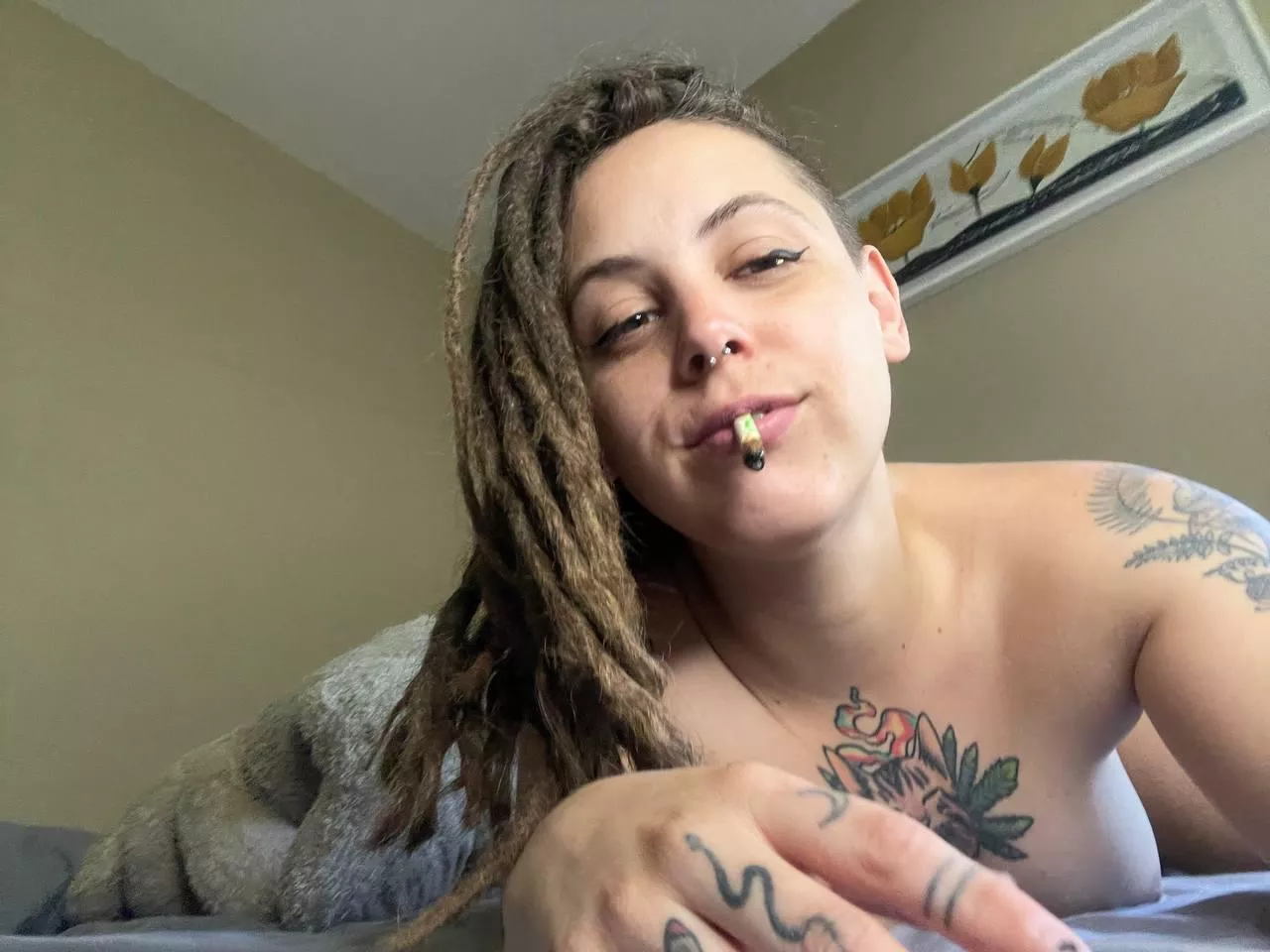 we smoke and play?
