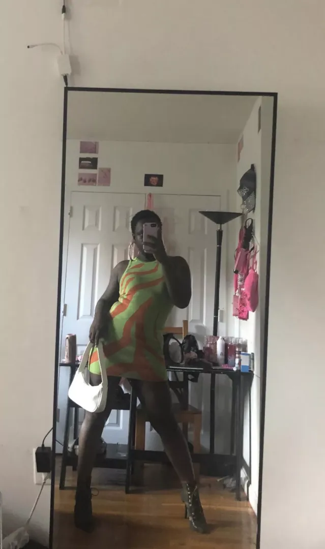 Wearing a dress w/short hair for the first time 🤍