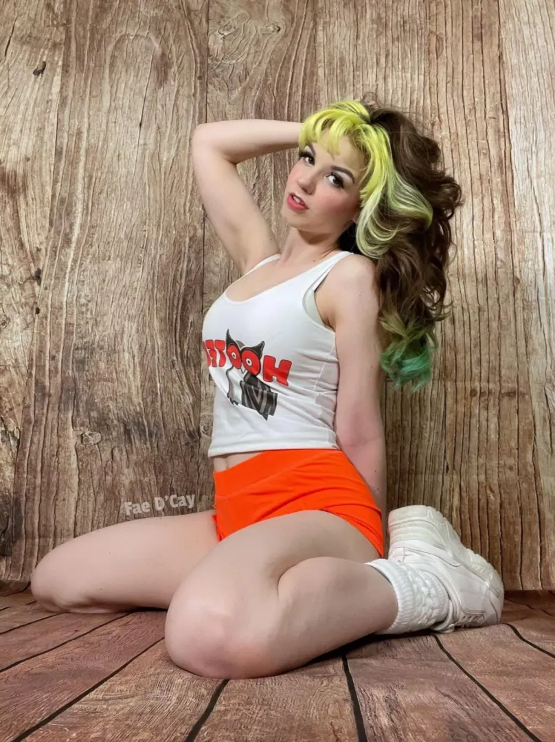 Welcome to hooters 