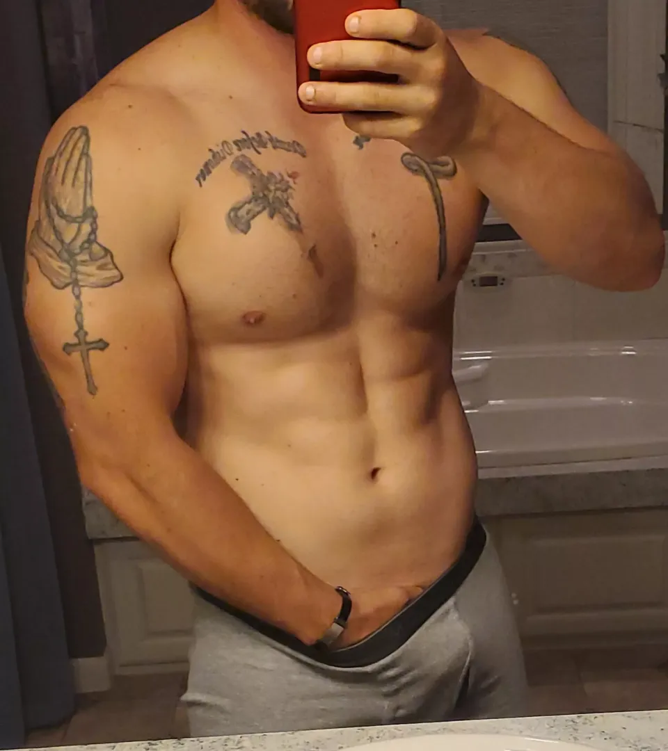 Well gym time is over now time to play. Message me if interested...