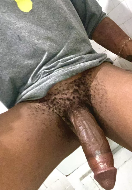 Well it’s not finna suck itself 🤨