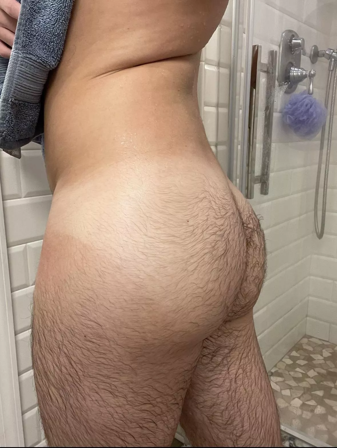 Wet and hairy 💧