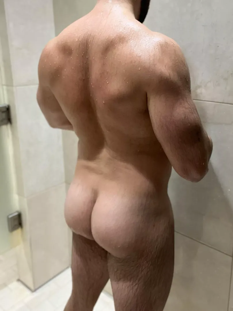 Wet Cakes, Hot Cakes, or Beefcakes?