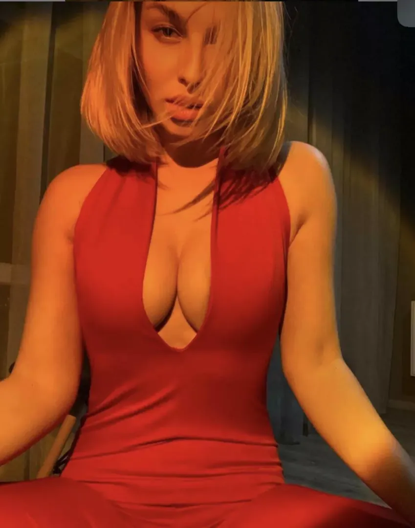 What a figure hugging dress
