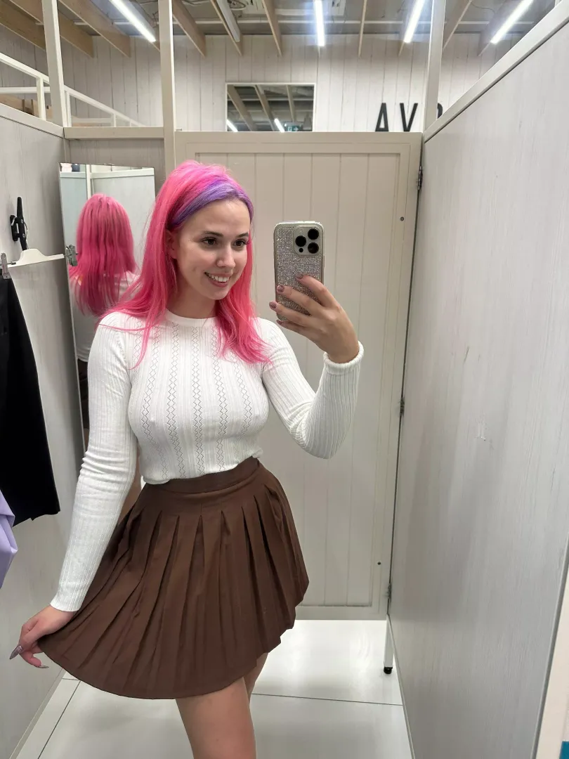 What a nice skirt