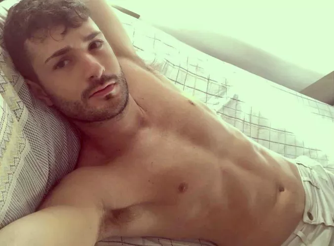 What a perfect day to do nothing! 🐣