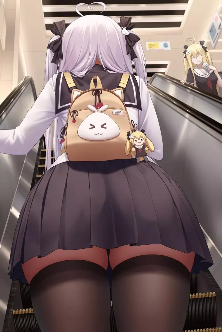 What are you looking at? ^.^