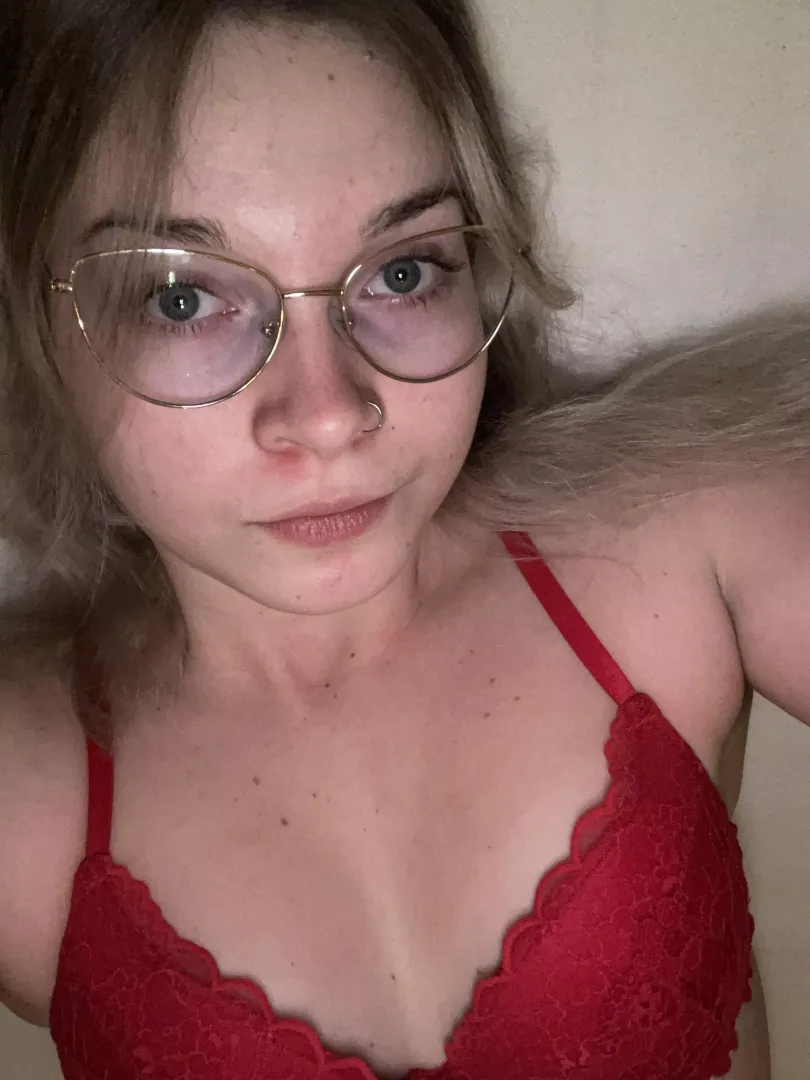 What catches ur attention first?