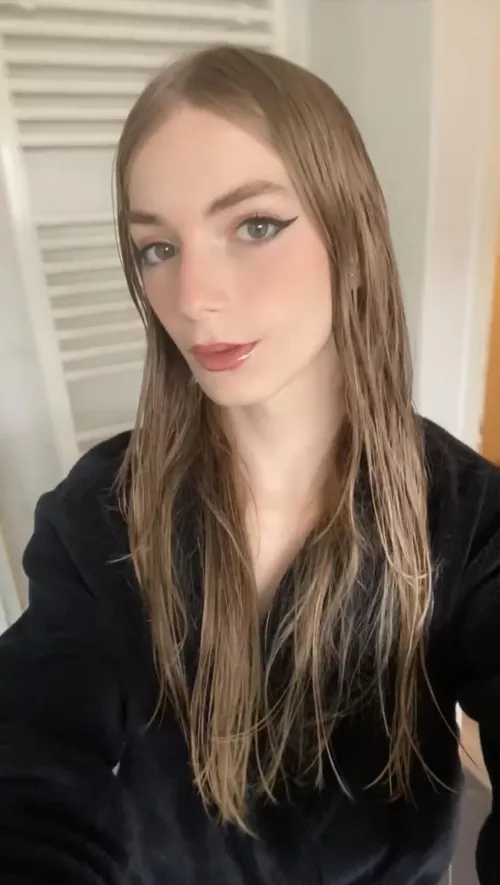 What do y’all think of the makeup??