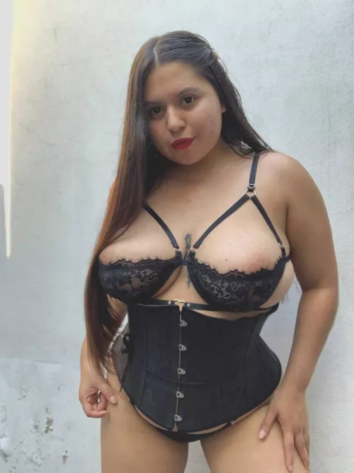 What do you call a girl who fucks on the first date?