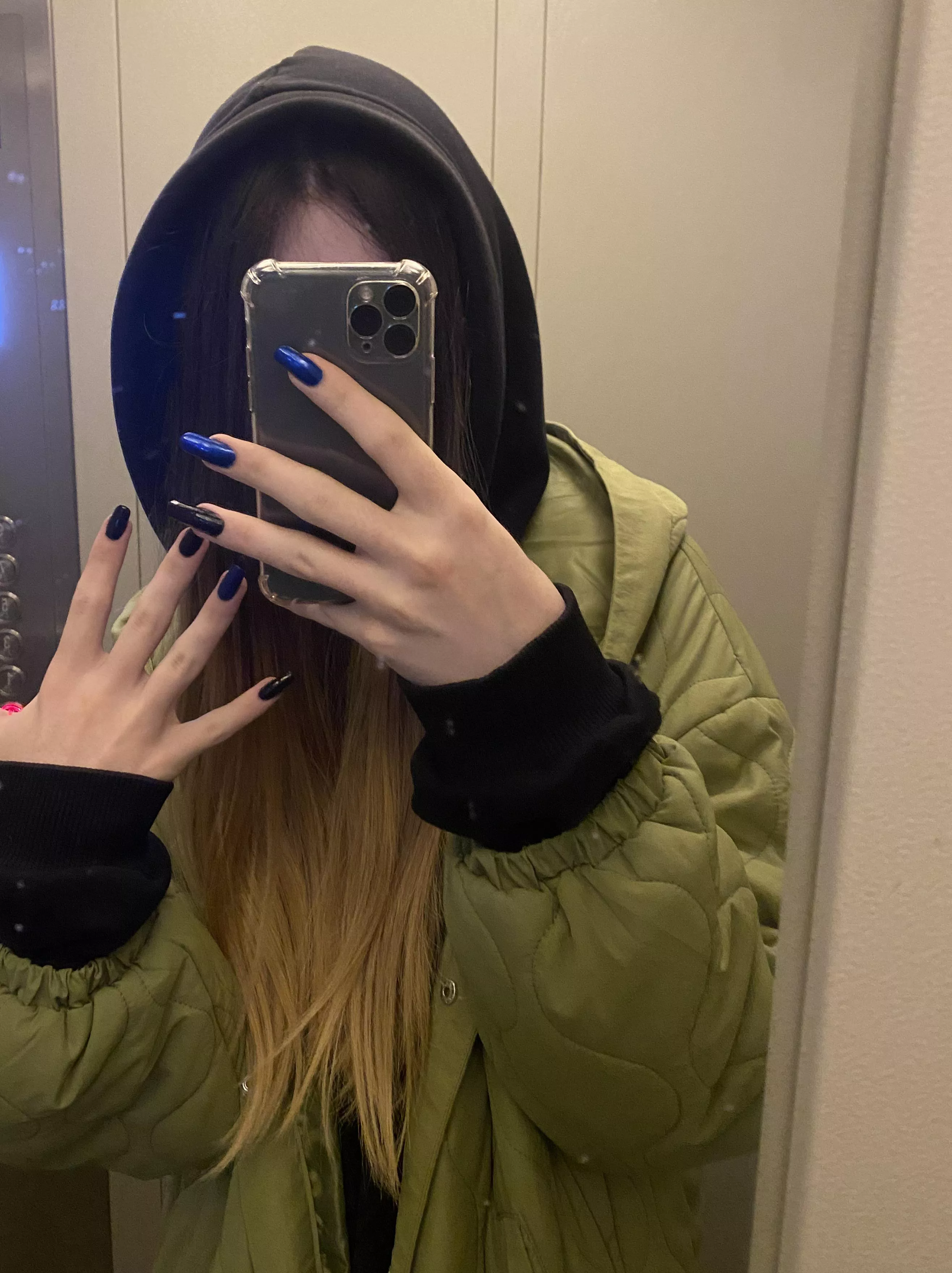 What do you think about this nails design 💅?