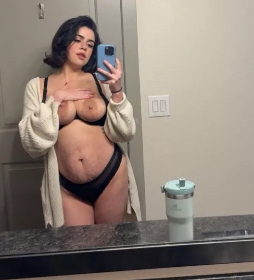 What do you think of my mommy body babe