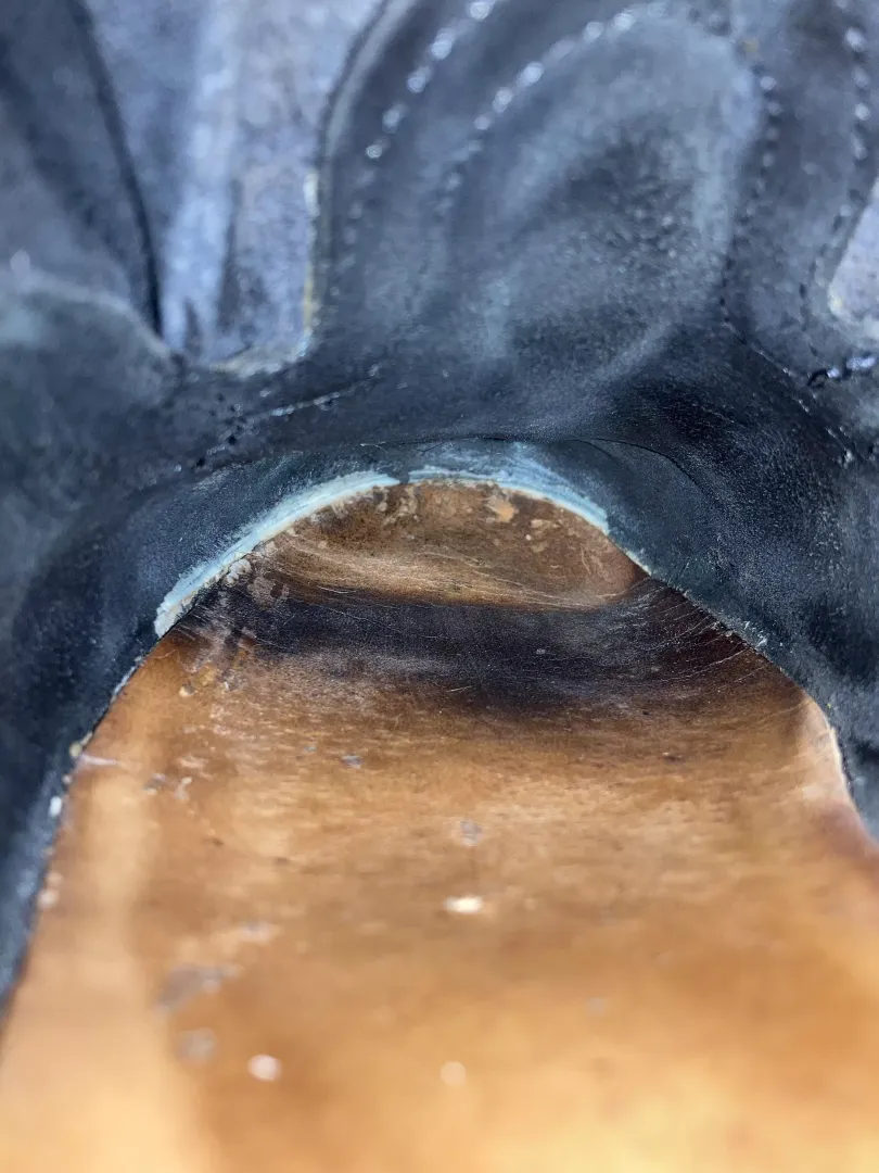 What is happening inside these boots? White’s Perrys, have always rotated with other pairs, always left to dry out for at least 36 hours between wears.
