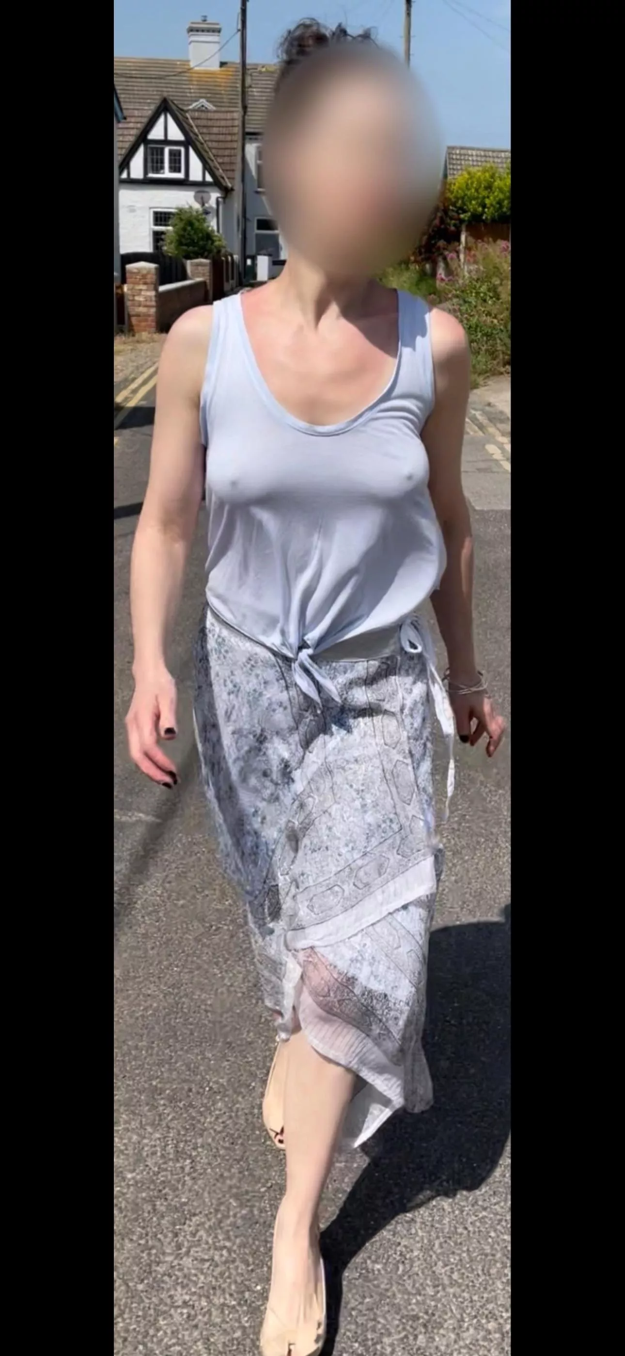 What would they be thinking? Read description 😍…..