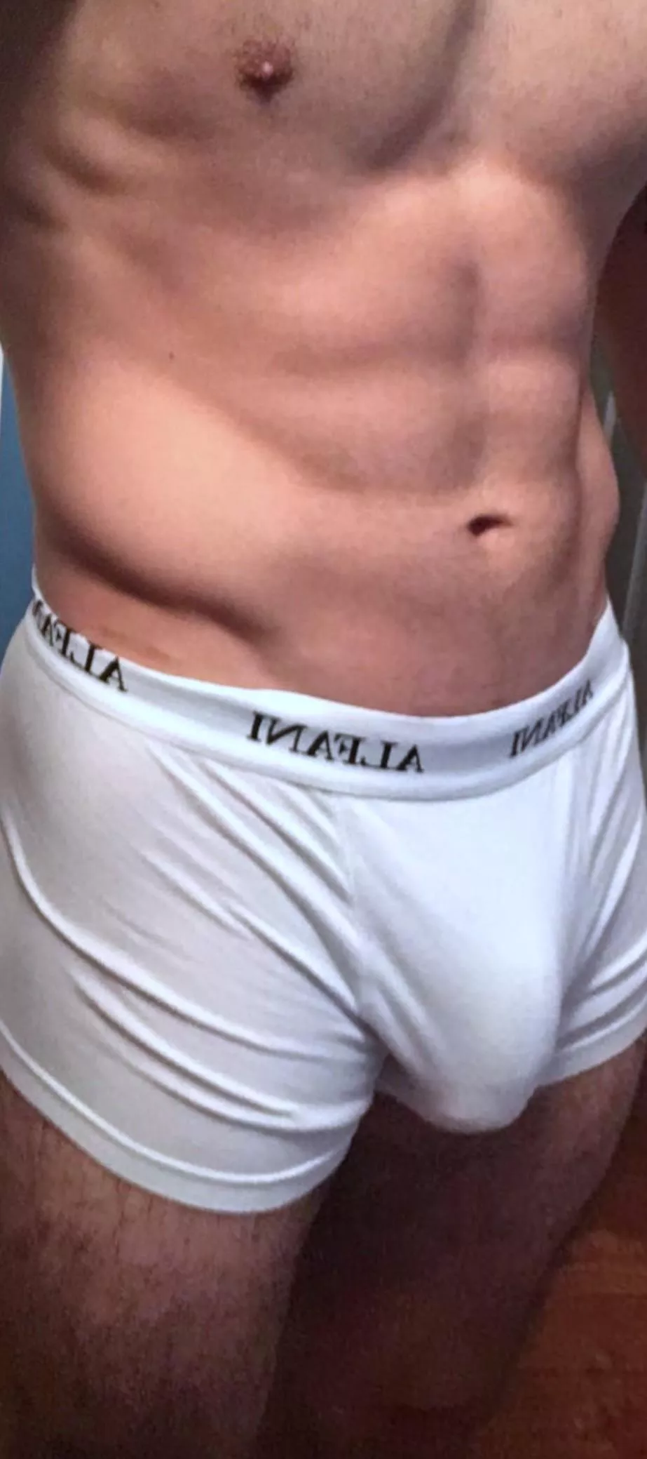 What would you do if you saw my bulge 😏