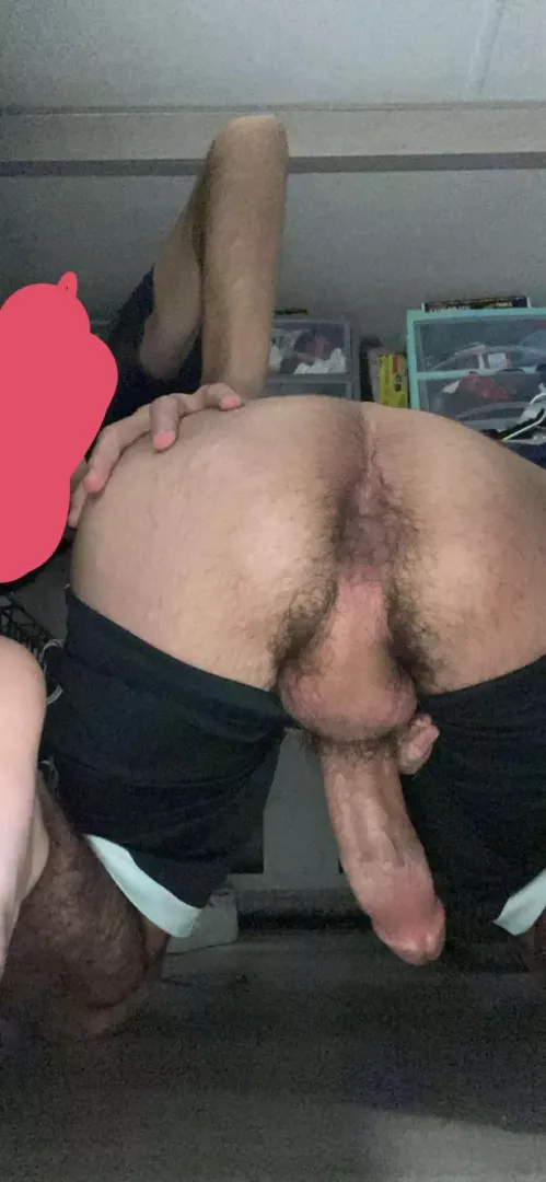 What would you do if you woke up to this in your face? ;)
