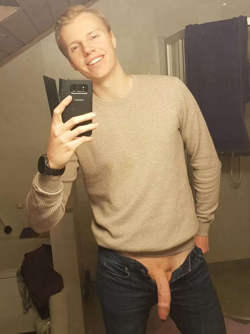 whats better, my face or my sloppy dick?