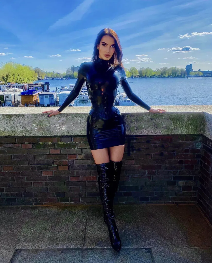 What's the first thing that comes to your mind when you see me in this?