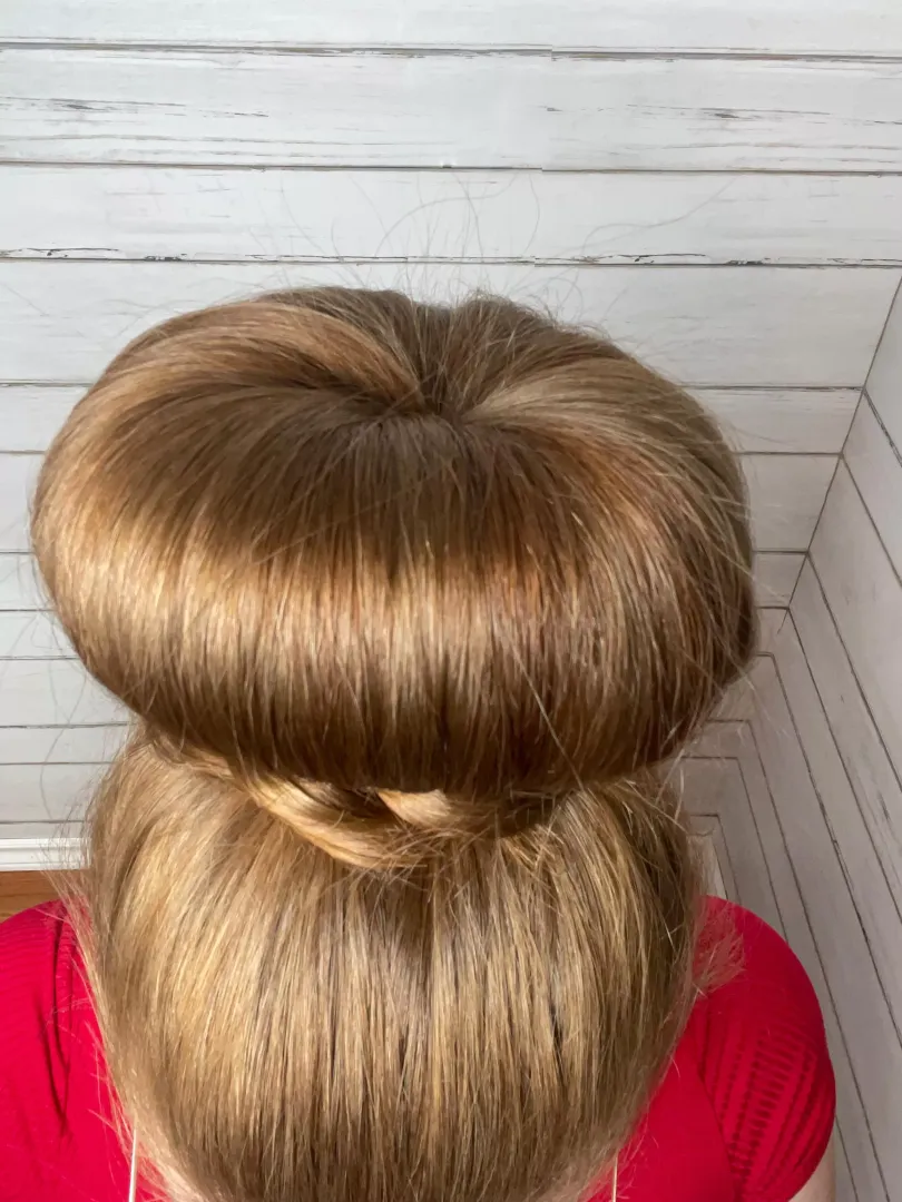 When I was asked to make a giant bun I wasn’t expecting it to end up this big 😍