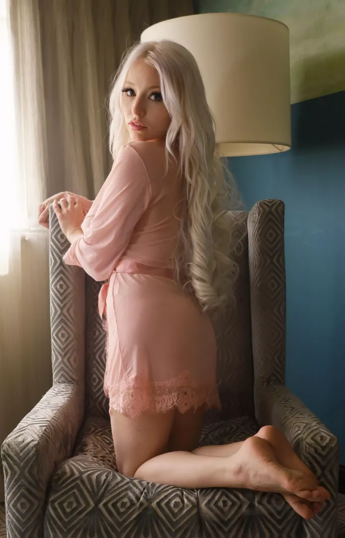 when you imagine the most perfect little dollface milf, does she look like me?