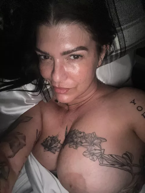 When you’re happy you stay young (49f)