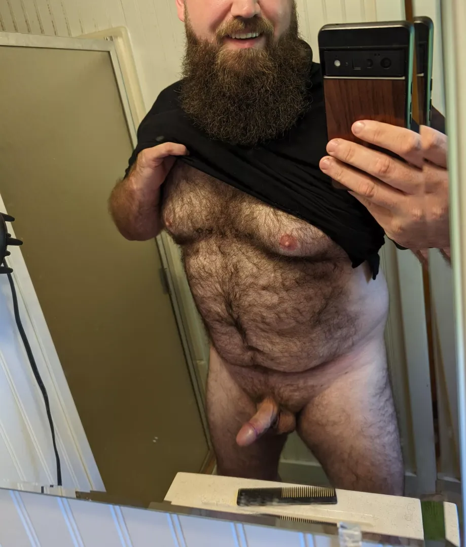 when you're having such a good beard day, it's a shame to not share right? 😏😈