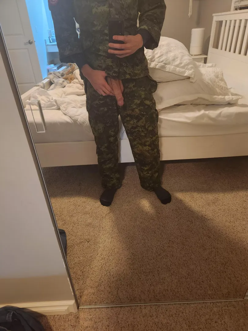 where are all the uniform lovers?