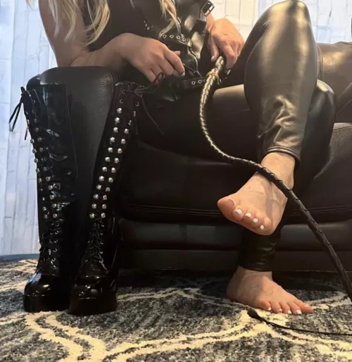 Where are my foot slaves at?