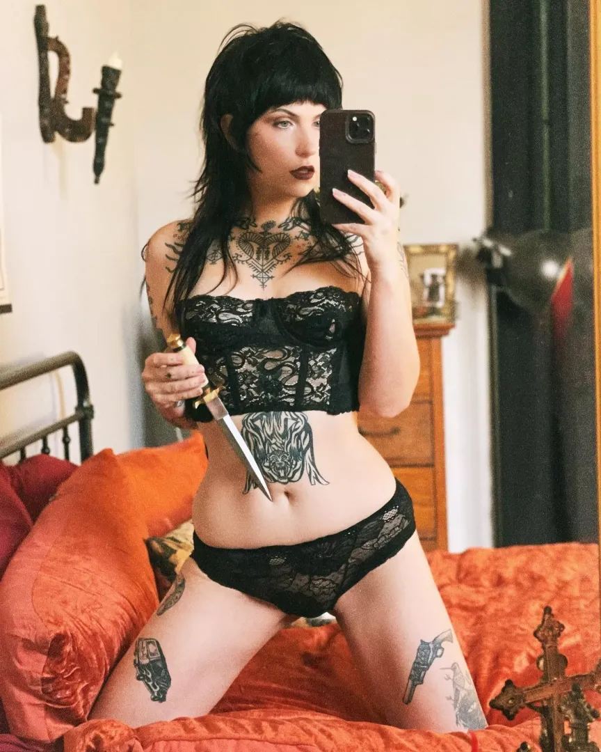 Where can I find other freaks?!