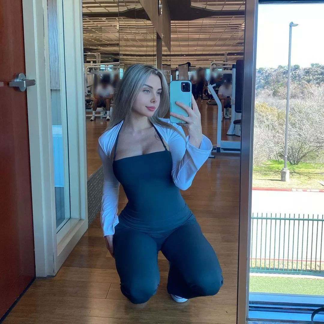 Where do the dump trucks park?