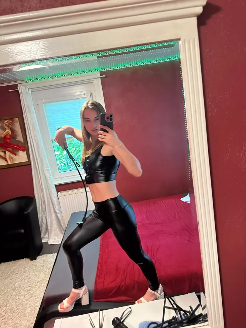 Where is my toy mistress wants to play